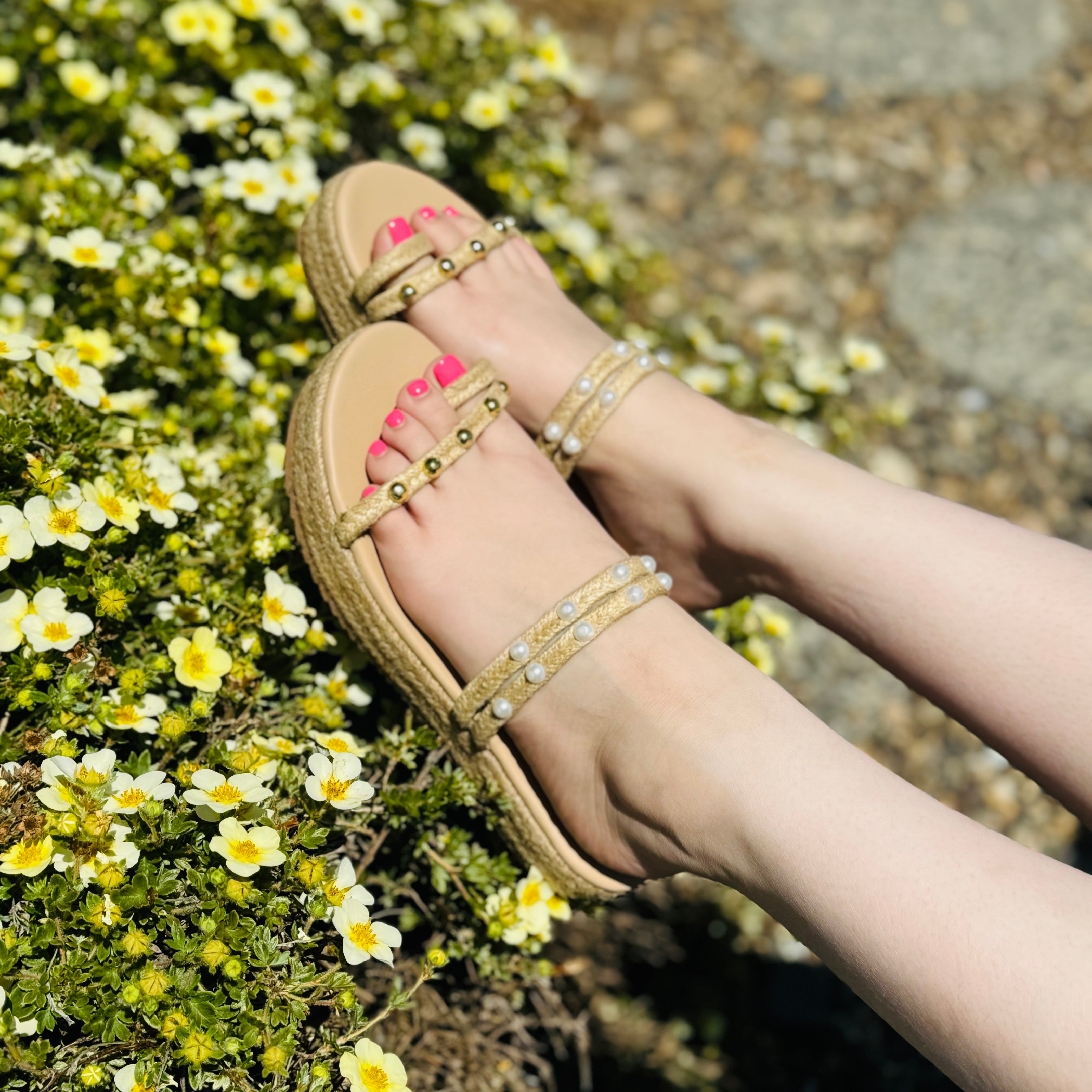 white and gold pearls