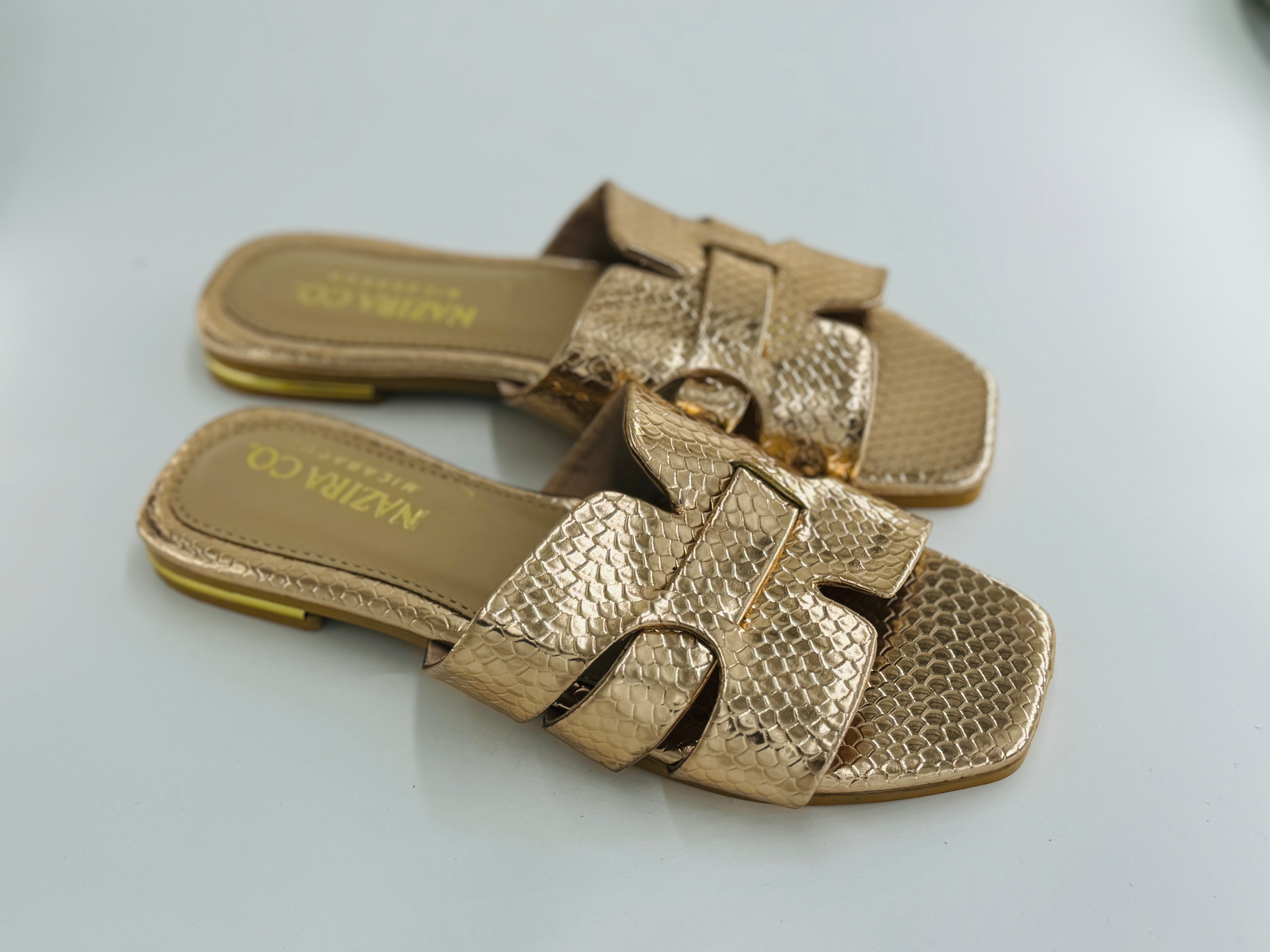 Bohemian Style Tip Flats