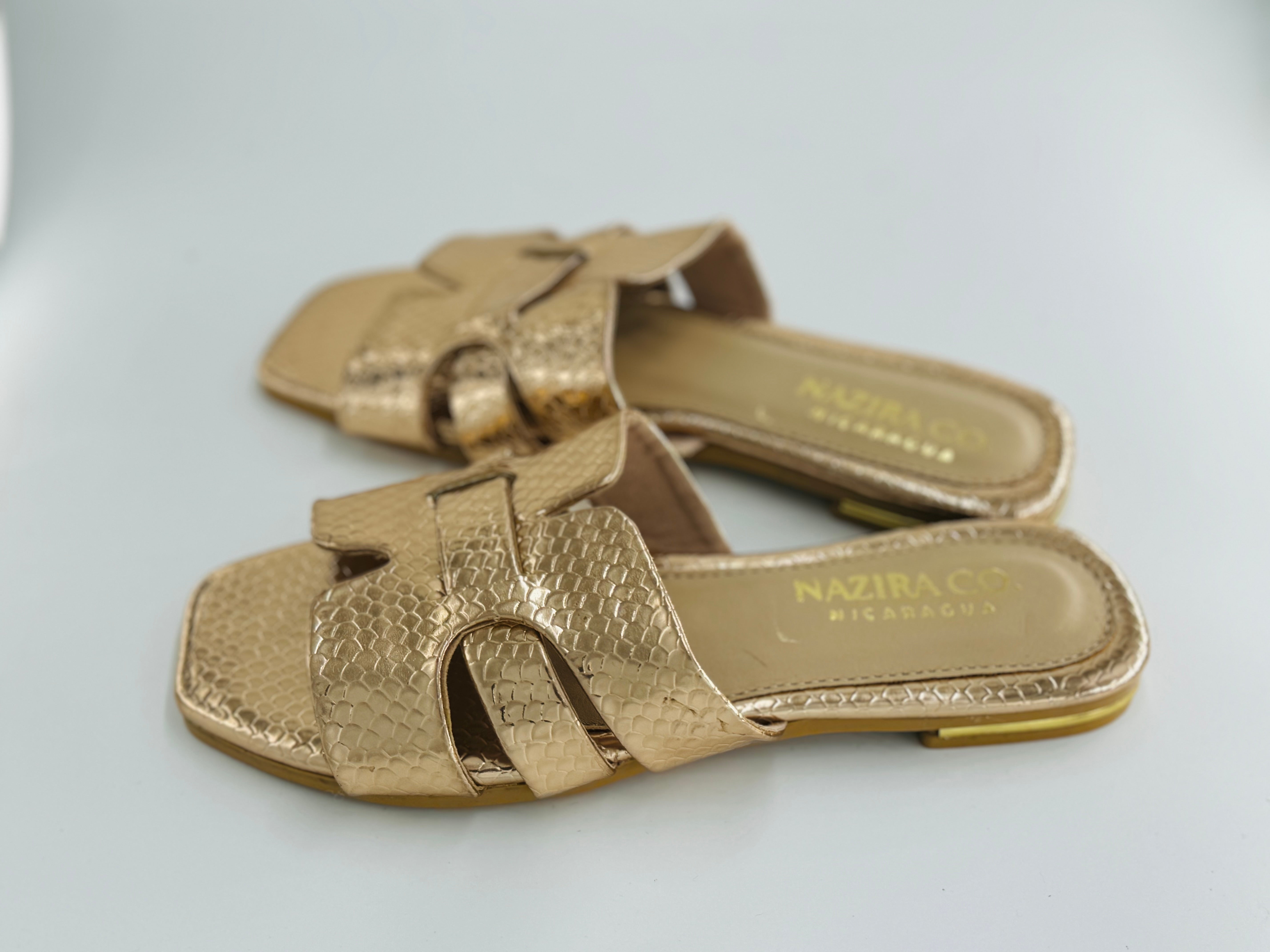 Bohemian Style Tip Flats