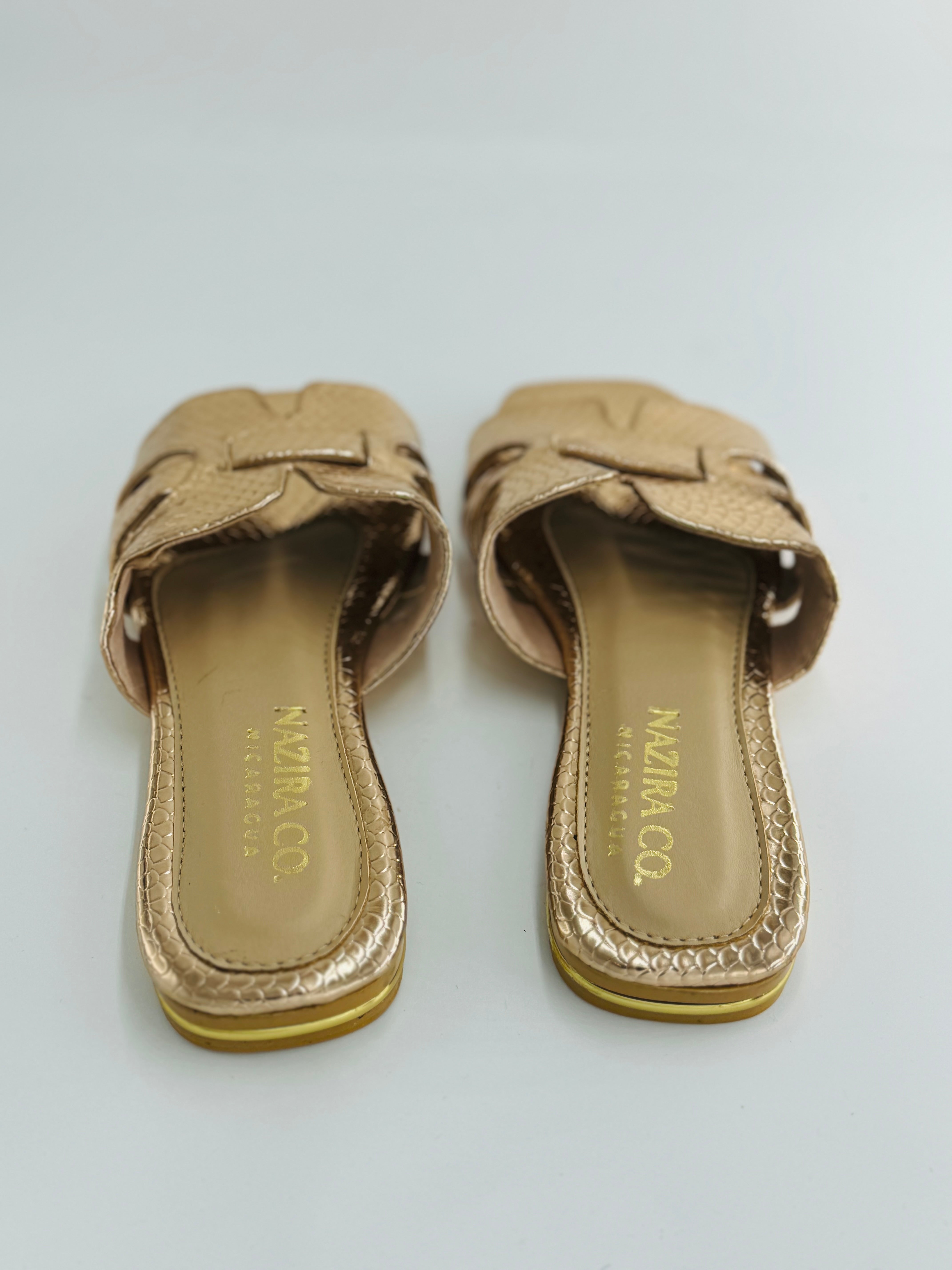 Bohemian Style Tip Flats